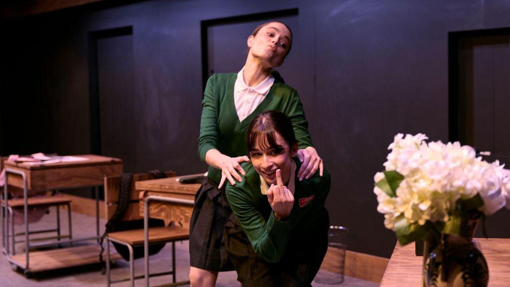 Emma Vallejo y Mari López (delante) protagonizan Grito, boda y sangre. Foto: Bárbara Sánchez Palomero