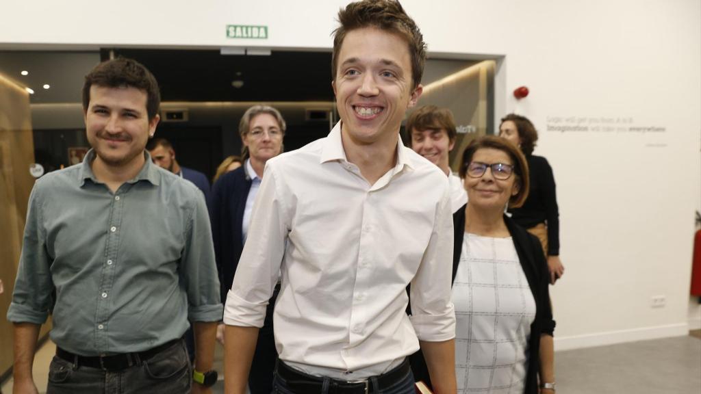 Pablo Perpinyà, un paso detrás de Íñigo Errejón, en la campaña de Más País de año 2019.