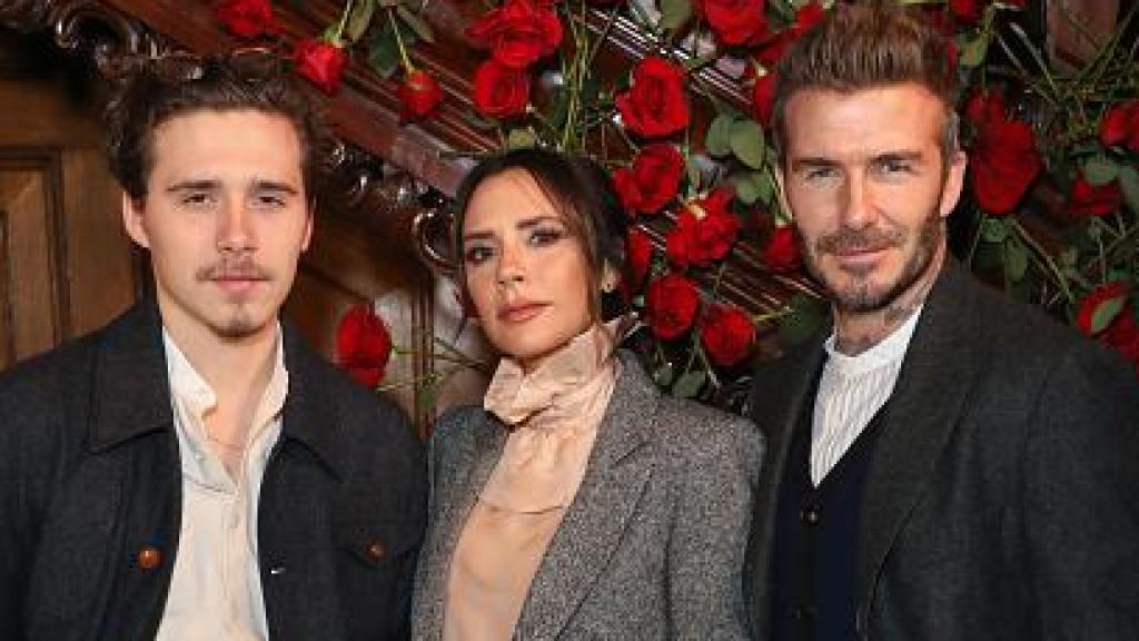 Brooklyn, David y Victoria Beckham en una fotografía de archivo.