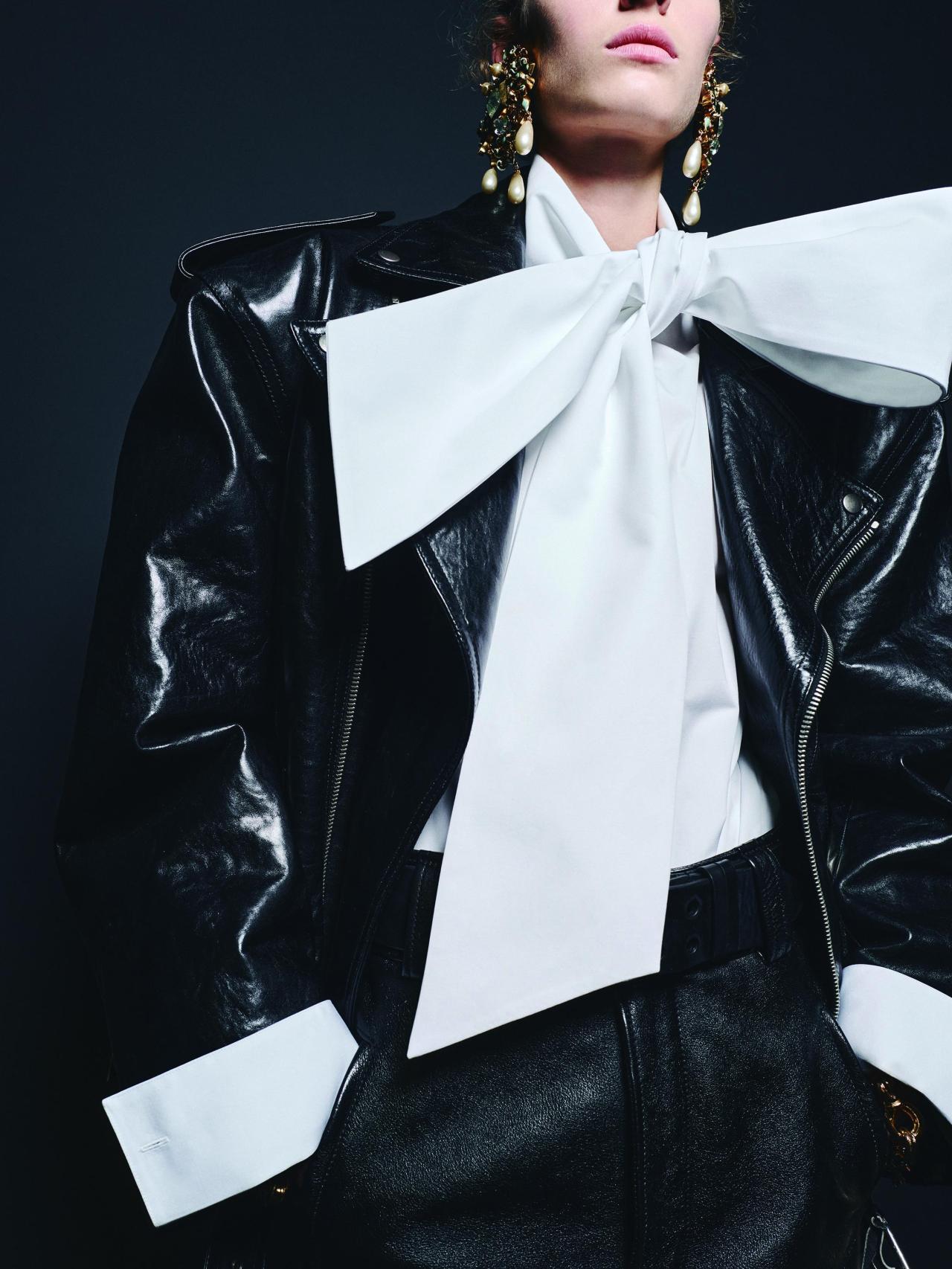 Desfile de primavera 2026 de Saint Laurent en la Semana de la Moda de París.