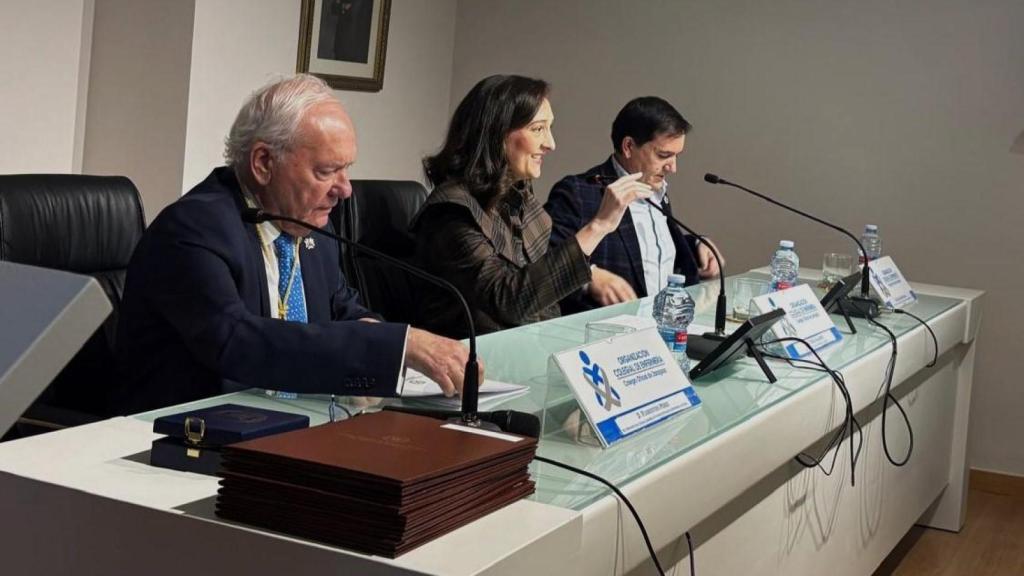 Teresa Salamero toma posesión como presidenta del Colegio de Enfermería de Zaragoza