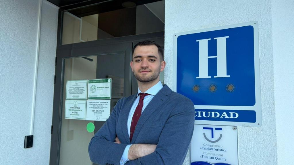 El joven sevillano sigue el proyecto familiar con las mismas ganas del primer día.