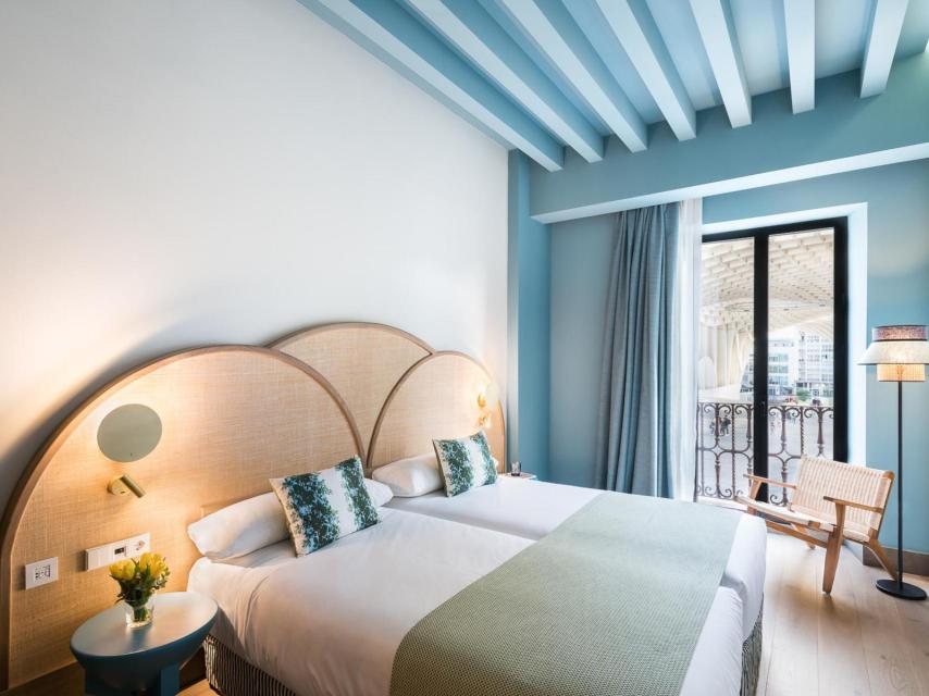 Una de las habitaciones de Intelier Casa de Indias.