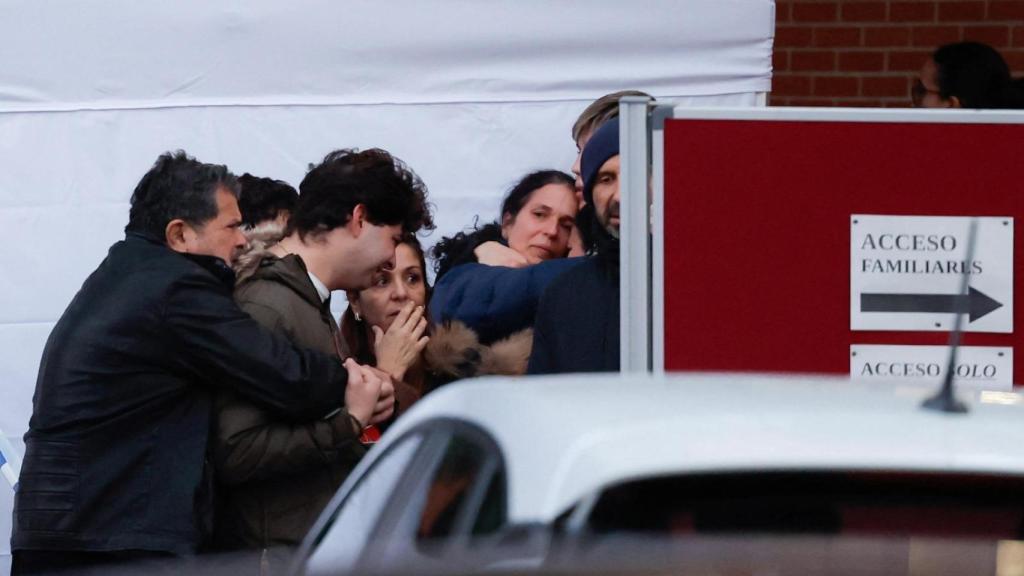 Familiares de las víctimas mortales en el accidente ferroviario en Adamuz.