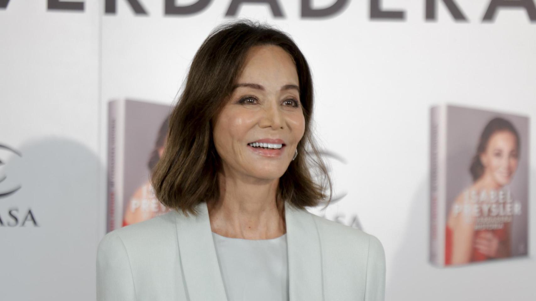 Isabel Preysler en la presentación de su biografía.