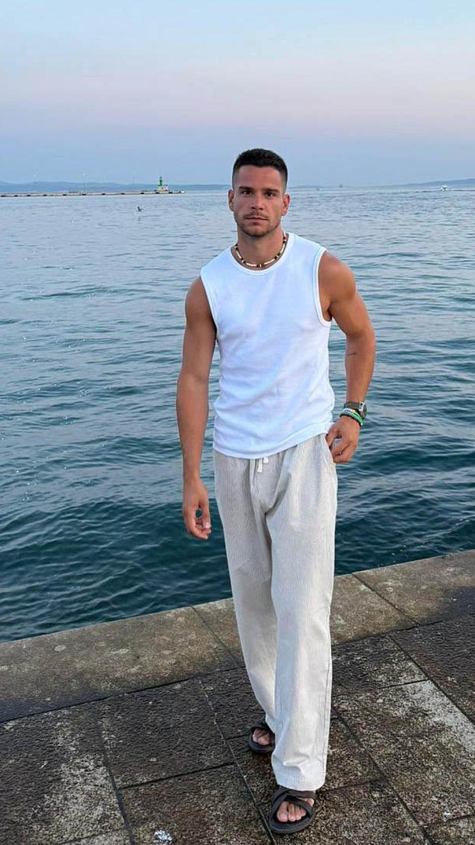 Jorge González durante un viaje.