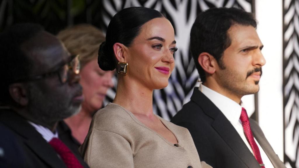 Katy Perry apoya a Justin Trudeau en el Foro Económico Mundial, celebrado en Davos, el 20 de enero de 2026.