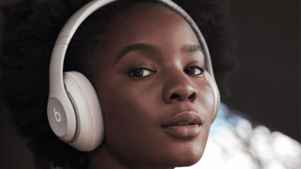 La alternativa a los AirPods Max que casi nadie conoce y que también lleva el sello de Apple