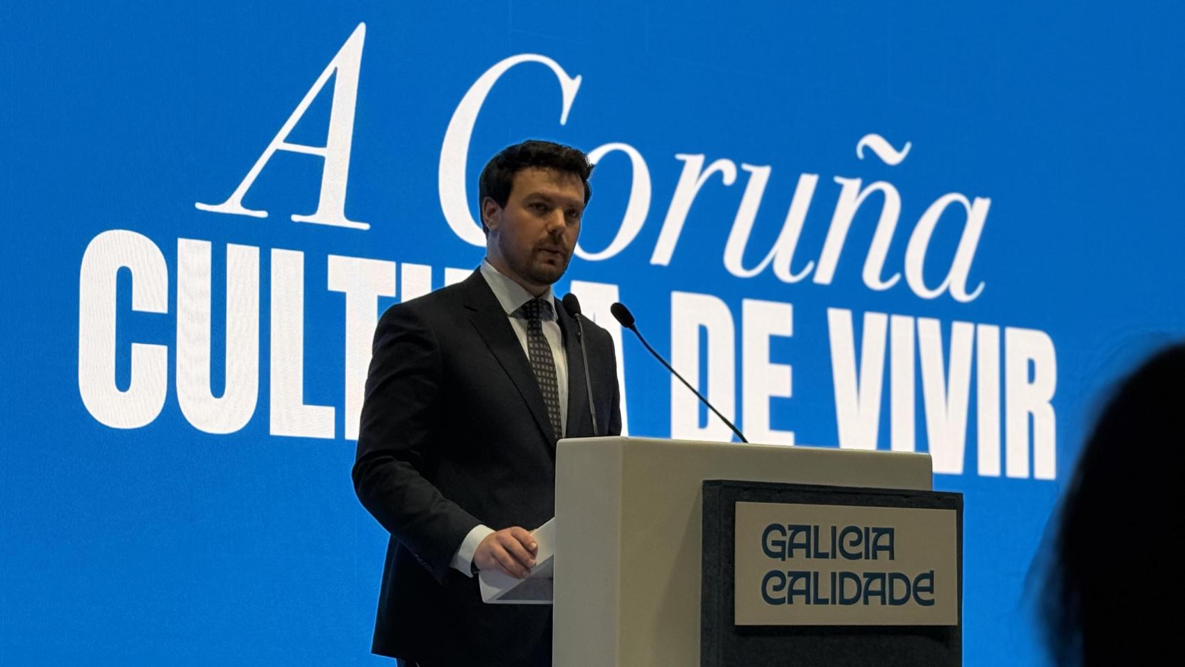 El gerente de Turismo de A Coruña, Antón Álvarez, en Fitur.