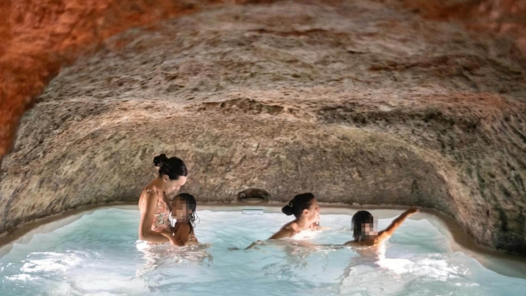 Cueva termal del hotel 'El Bálsamo'.