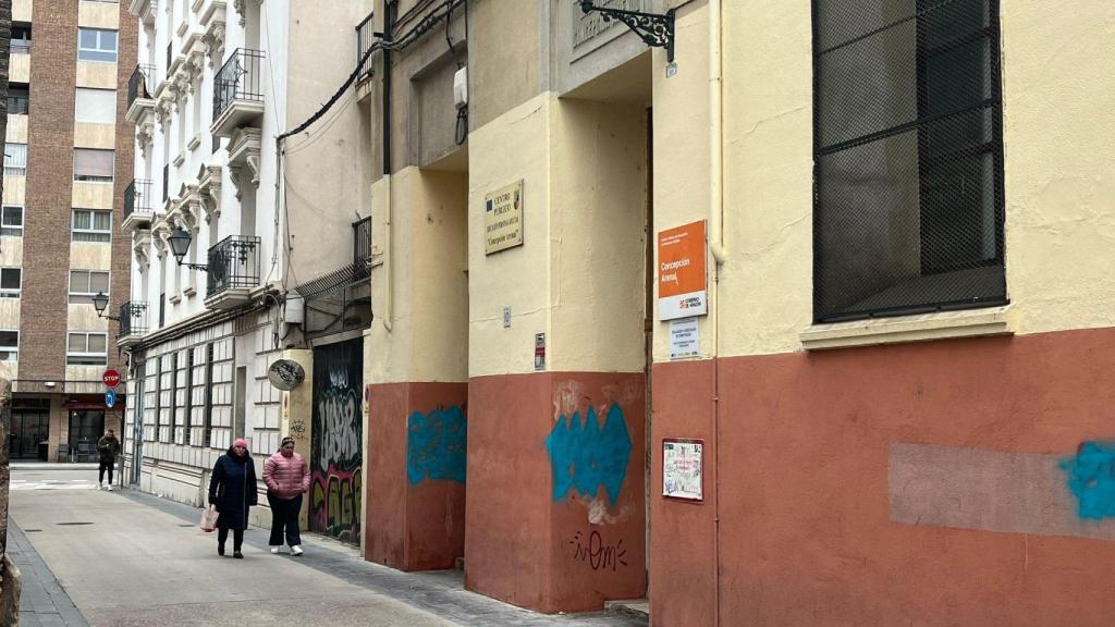 Fachada del Centro Público Concepción Arenal.