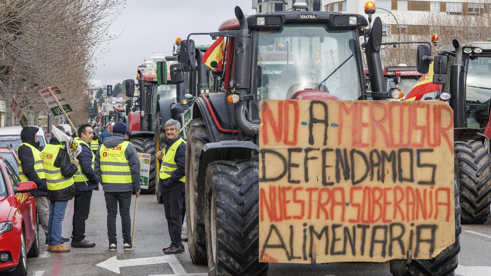 Una tractorada contra el acuerdo entre la Unión Europea y Mercosur, el pasado 16 de enero en Burgos
