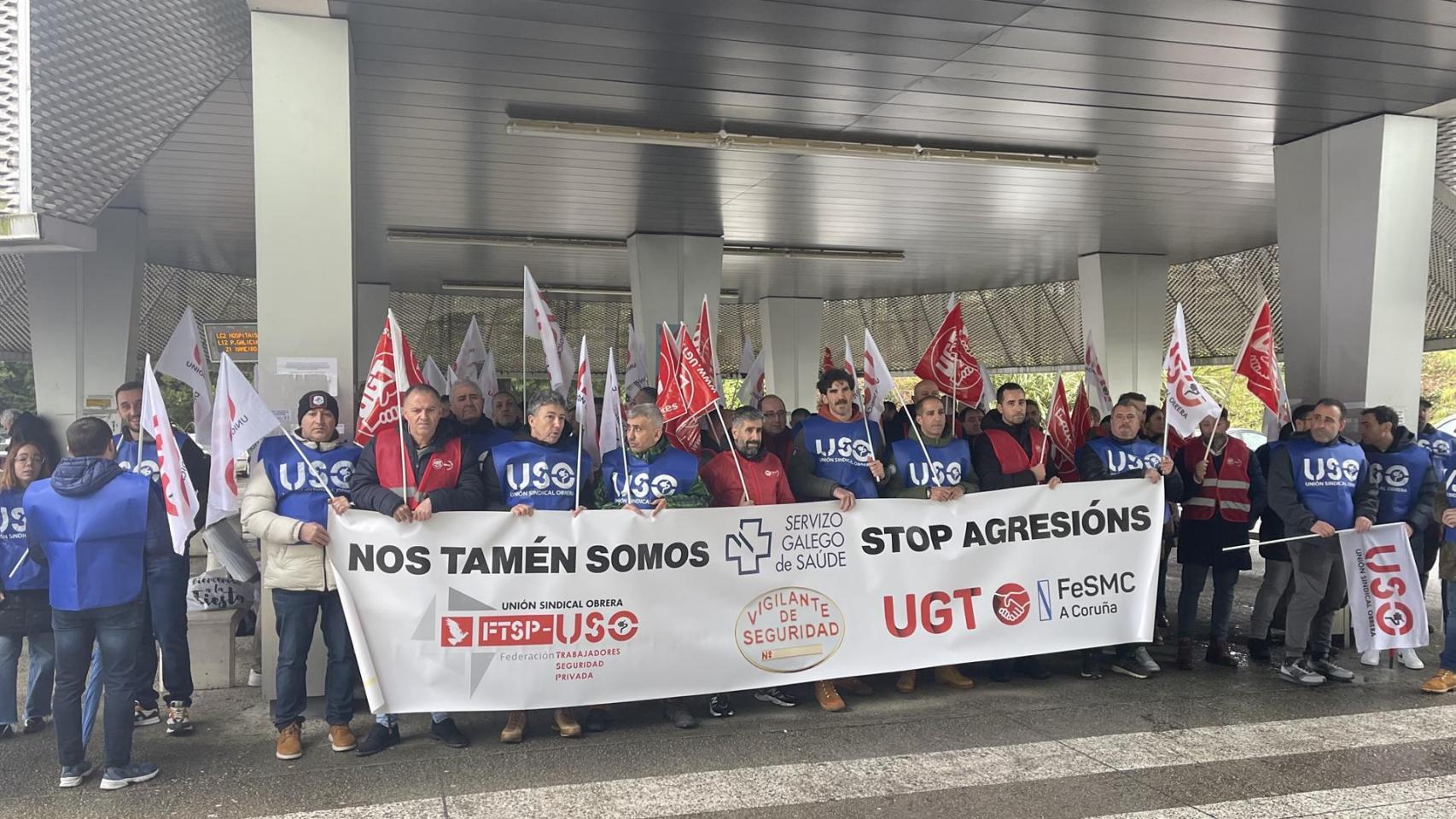 Vigilantes de seguridad de hospitales de Galicia denuncian que el 50% de trabajadores están de baja