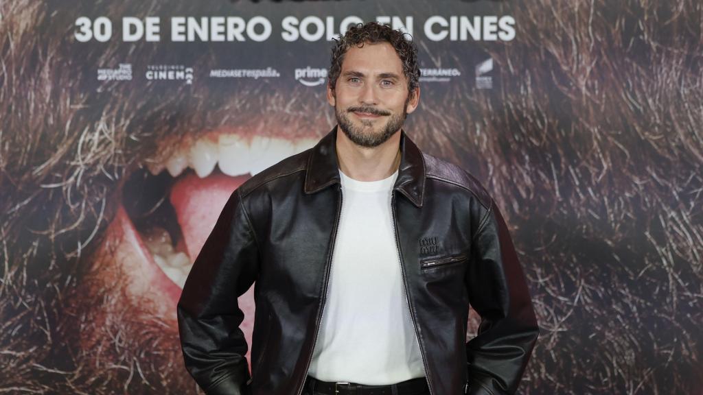 El actor y director Paco León durante el photocall de su película 'Aída y vuelta', que se estrena el próximo 30 de enero en cines. Foto: Mariscal / EFE