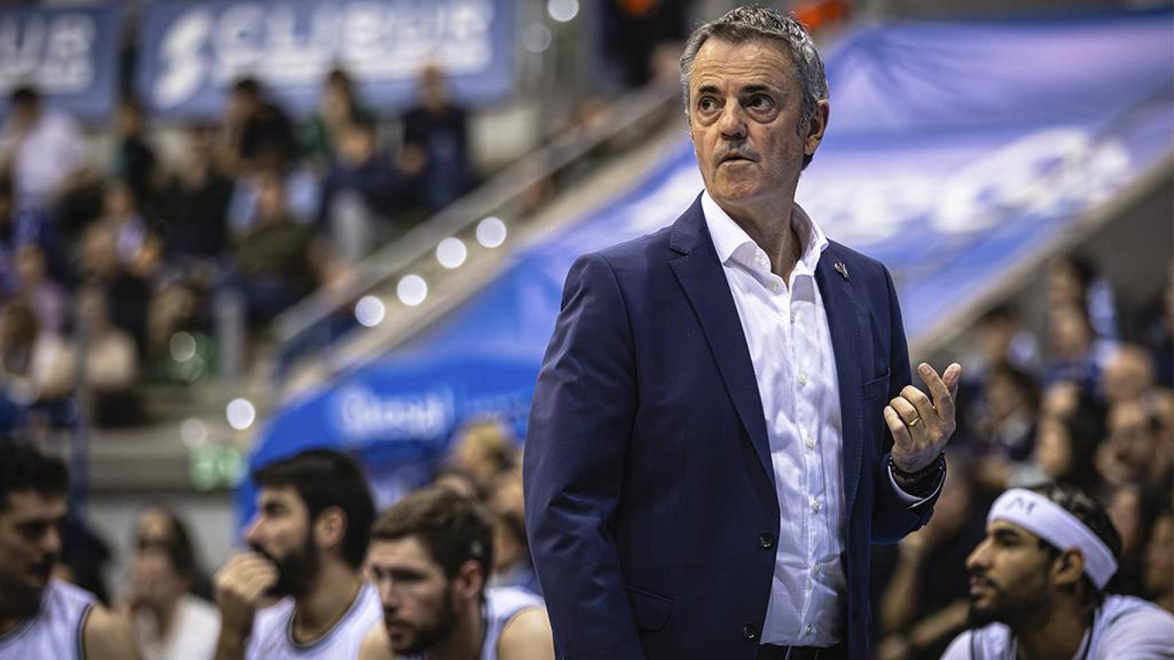 Porfi Fisac en un encuentro de San Pablo Burgos.