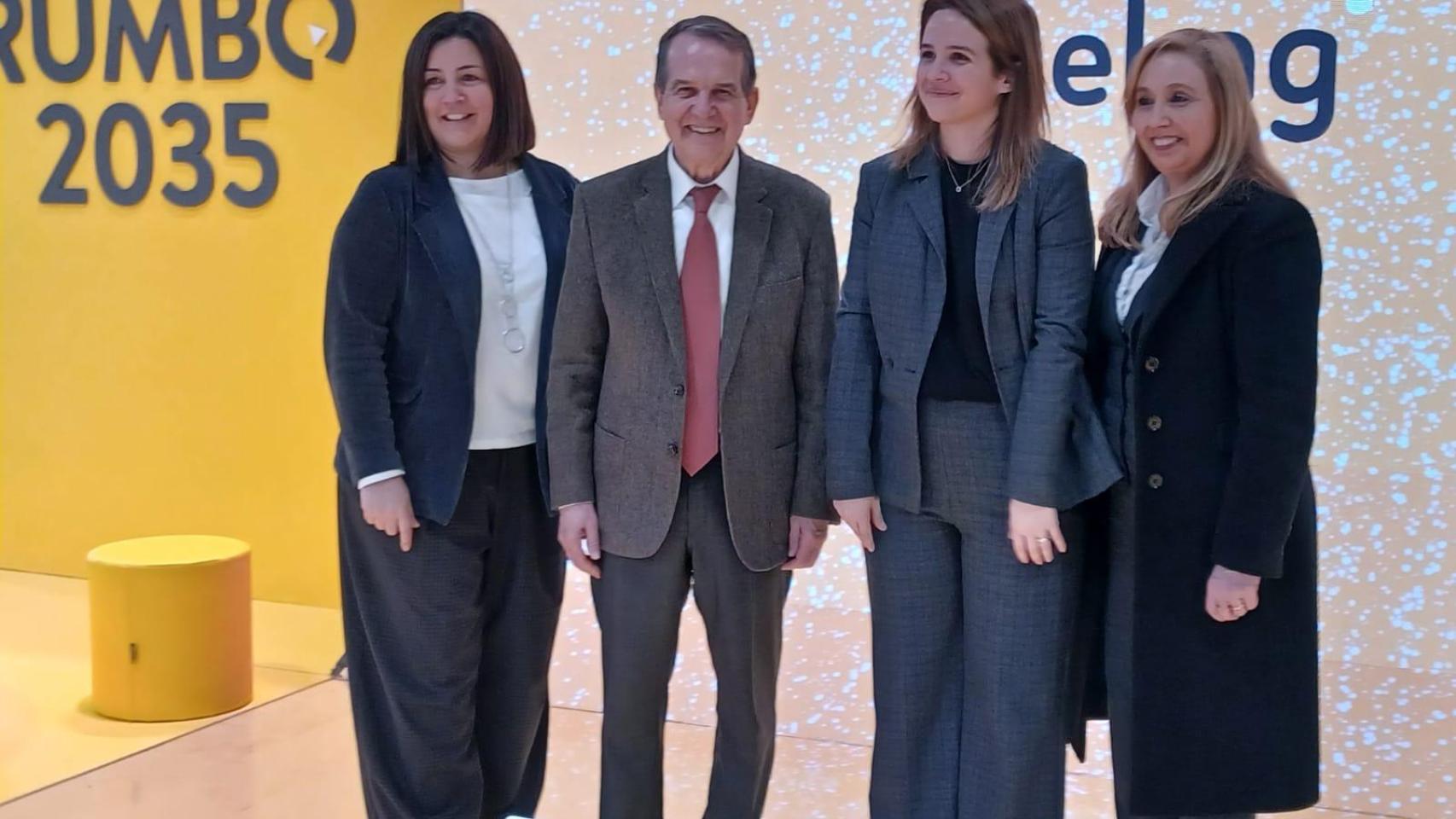 Caballero abre una ronda de contactos con aerolíneas para que Vigo recupere rutas internacionales