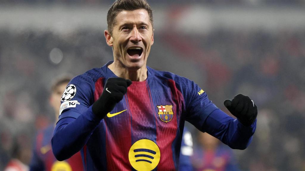 Lewandowski celebra su gol contra el Slavia Praga.