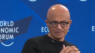 Satya Nadella, CEO de Microsoft, durante el Foro Económico Mundial 2026