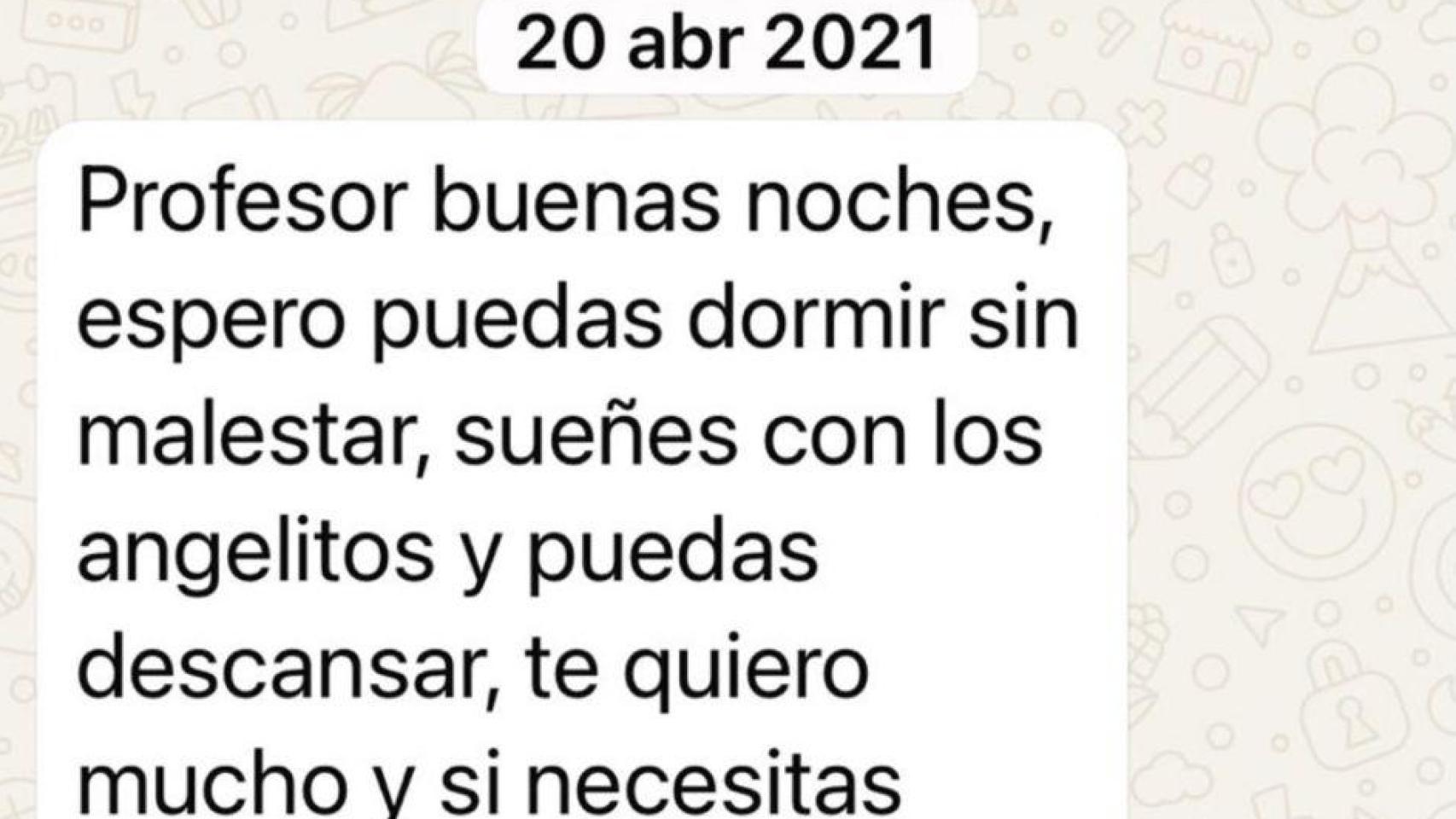 Julio Iglesias publica mensajes de 'WhatsApp' enviados por sus exempleadas.