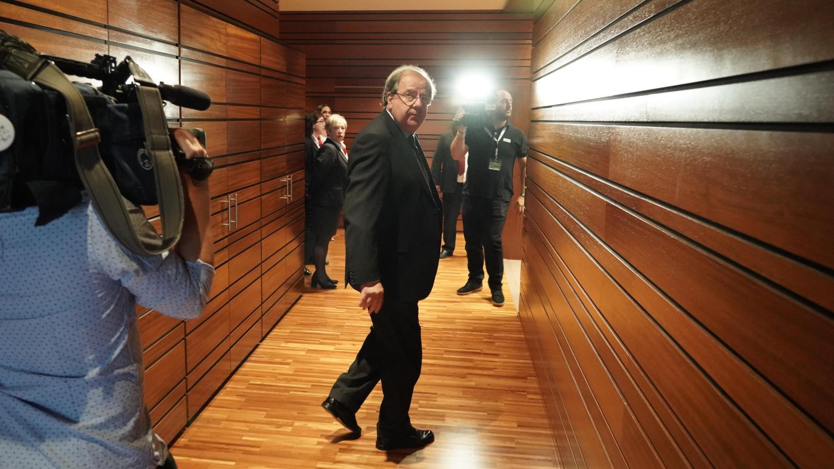 El expresidente de la Junta Juan Vicente Herrera en un pleno de las Cortes de Castilla y León