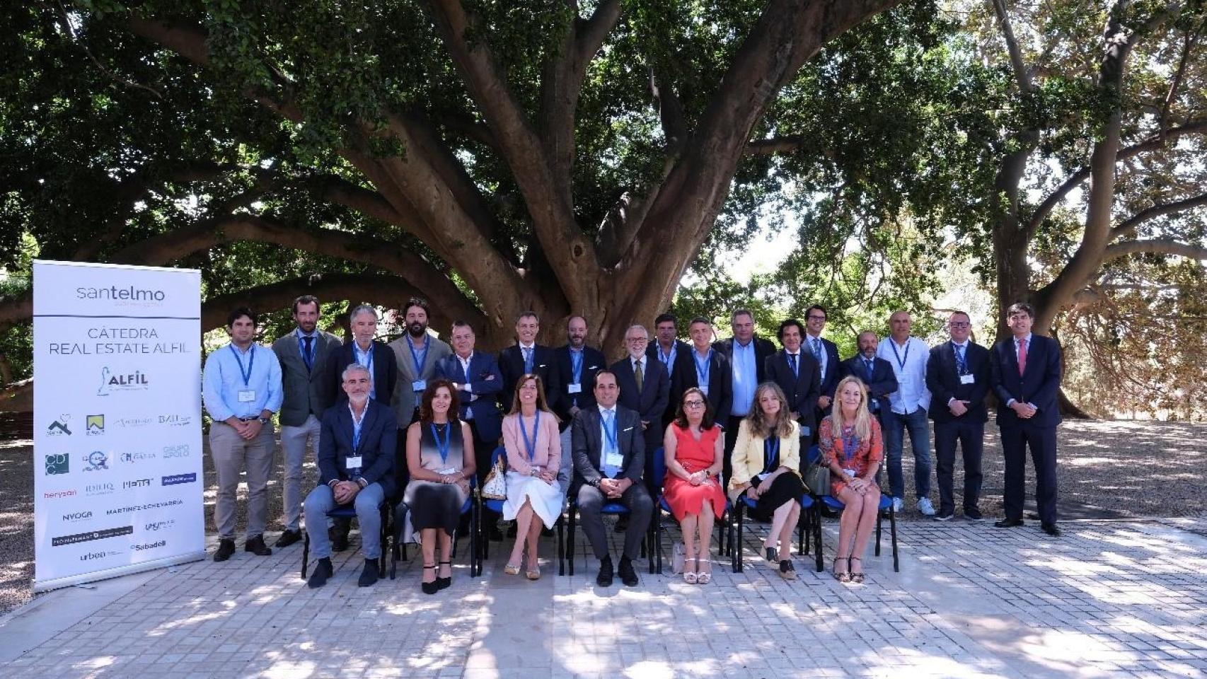 Miembros del consejo asesor de la Cátedra Real Estate Alfil de San Telmo Business School.