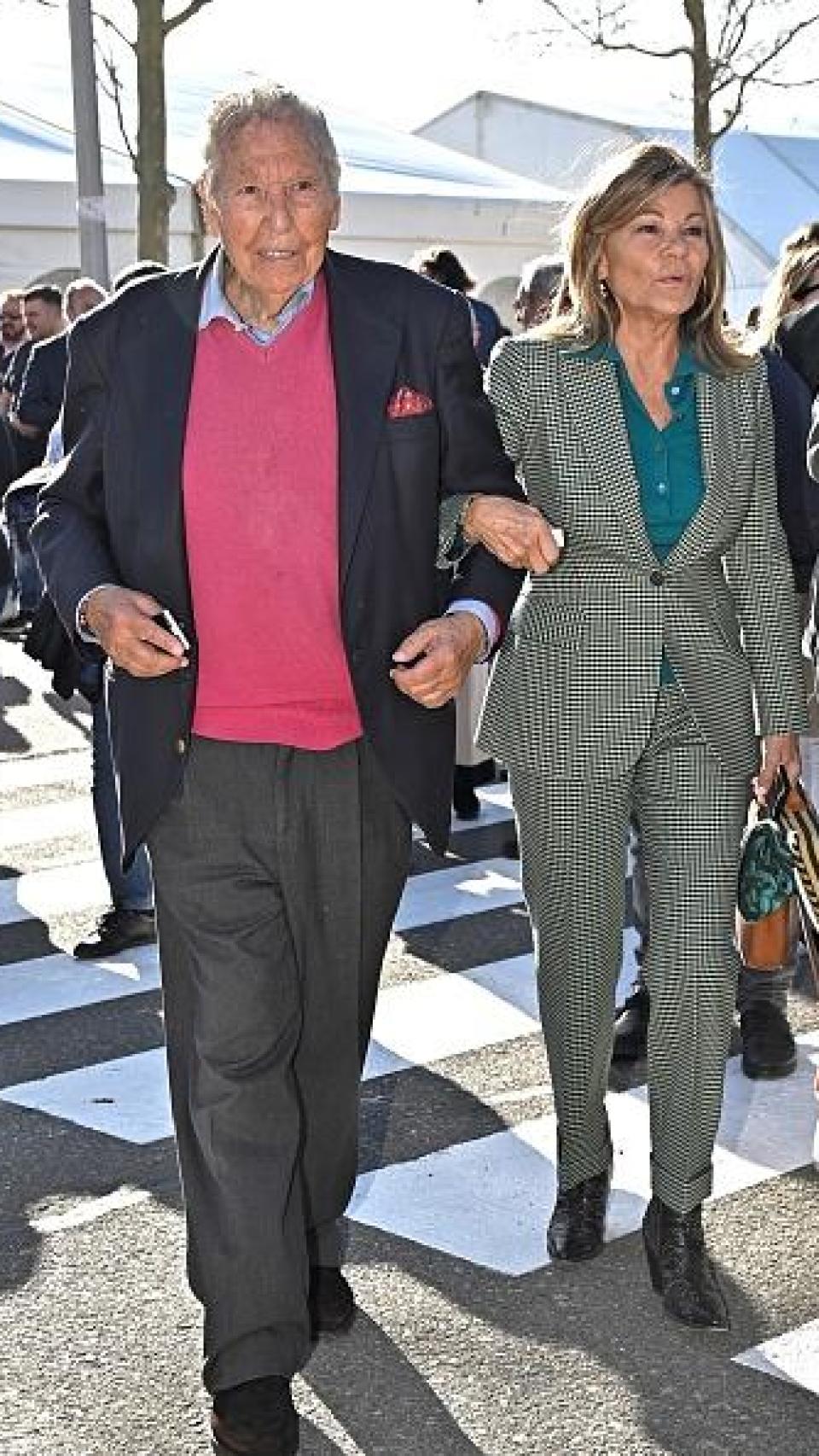 Julio Ayesa junto a Cari Lapique.