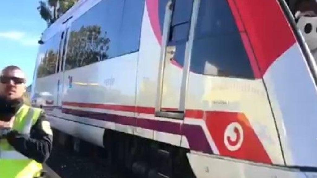 Imagen del tren de vía estrecha siniestrado cerca de Cartagena.