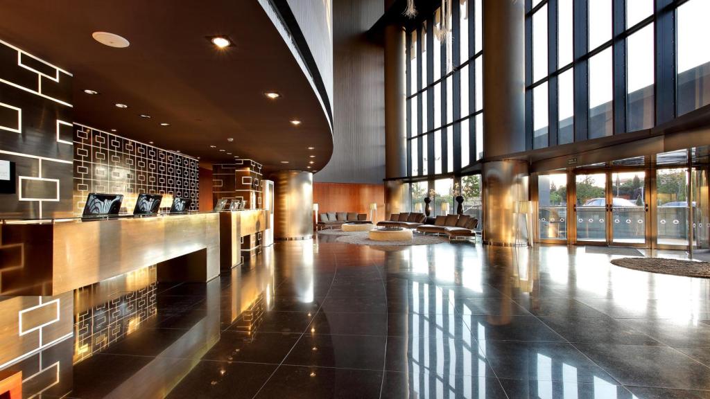 Eurostars Madrid Tower: moderno, vibrante y exclusivo.