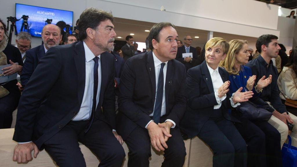 Luis Barcala, Juanfran Pérez Llorca y Marián Cano, durante la presentación de la Ocean Race 2027.