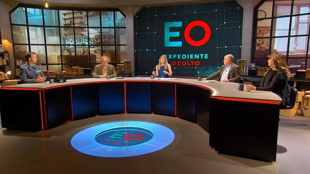 Plato de Expediente Oculto