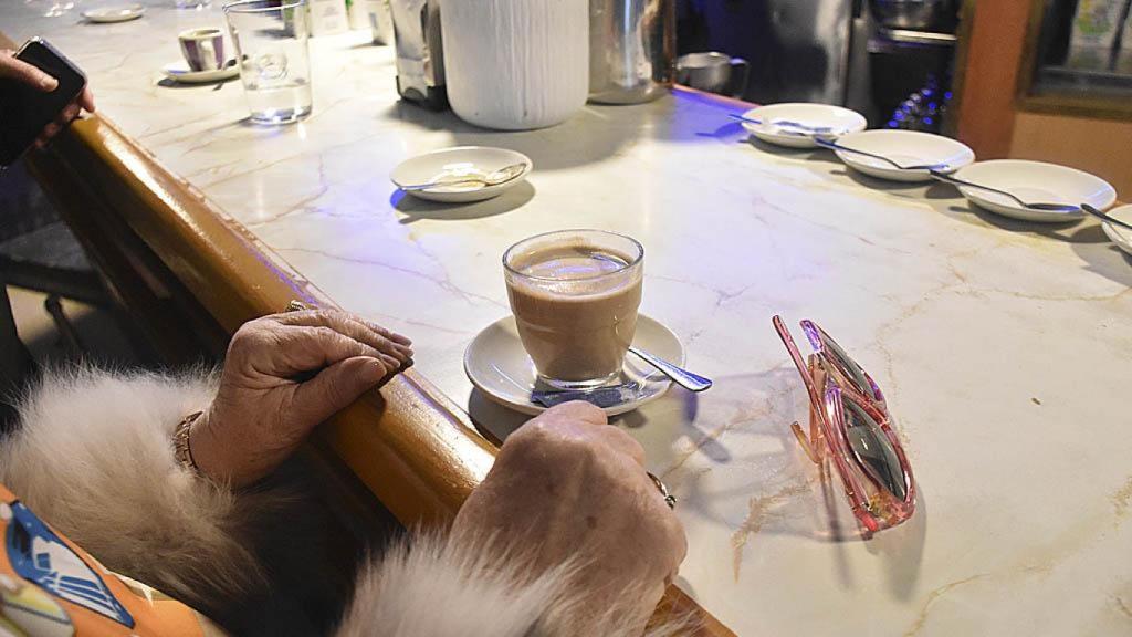 Un café del Ideal Nacional.