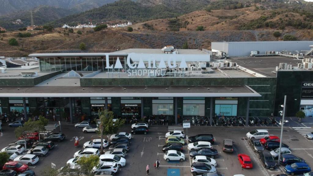 Imagen del Centro Comercial La Cañada, en Marbella.