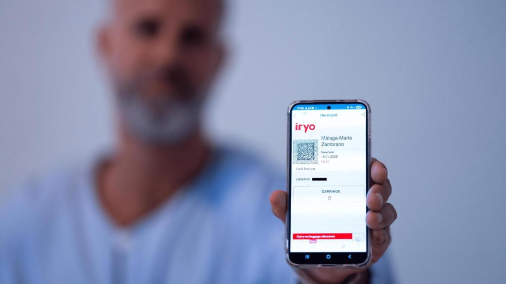 El billete sigue ahí, en el teléfono de Emil Jonsson, como prueba de un viaje en el último vagón que no terminó como estaba previsto.