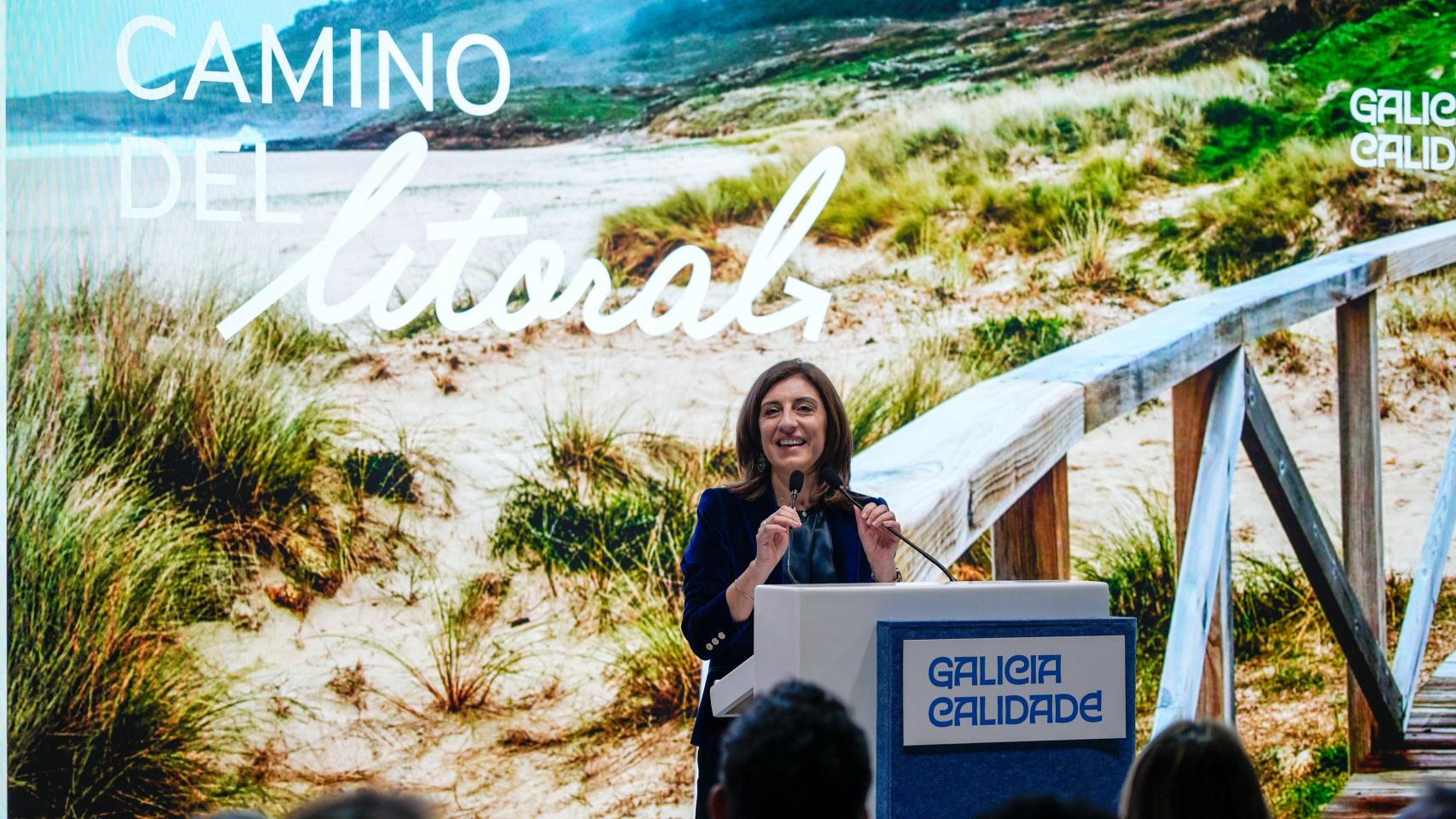 La conselleira Ángeles Vázquez en la presentación del Camiño do litoral en Fitur.