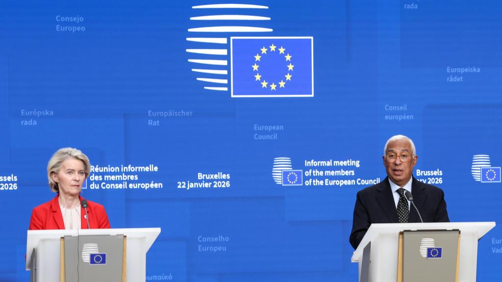 Ursula von der Leyen y António Costa, durante una rueda de prensa en Bruselas.