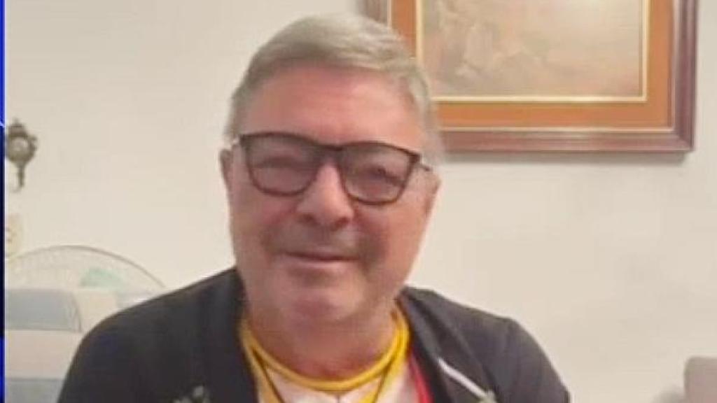 Antonio Canales reaparece en 'GH DÚO' tras abandonarlo por la muerte de su hermano.