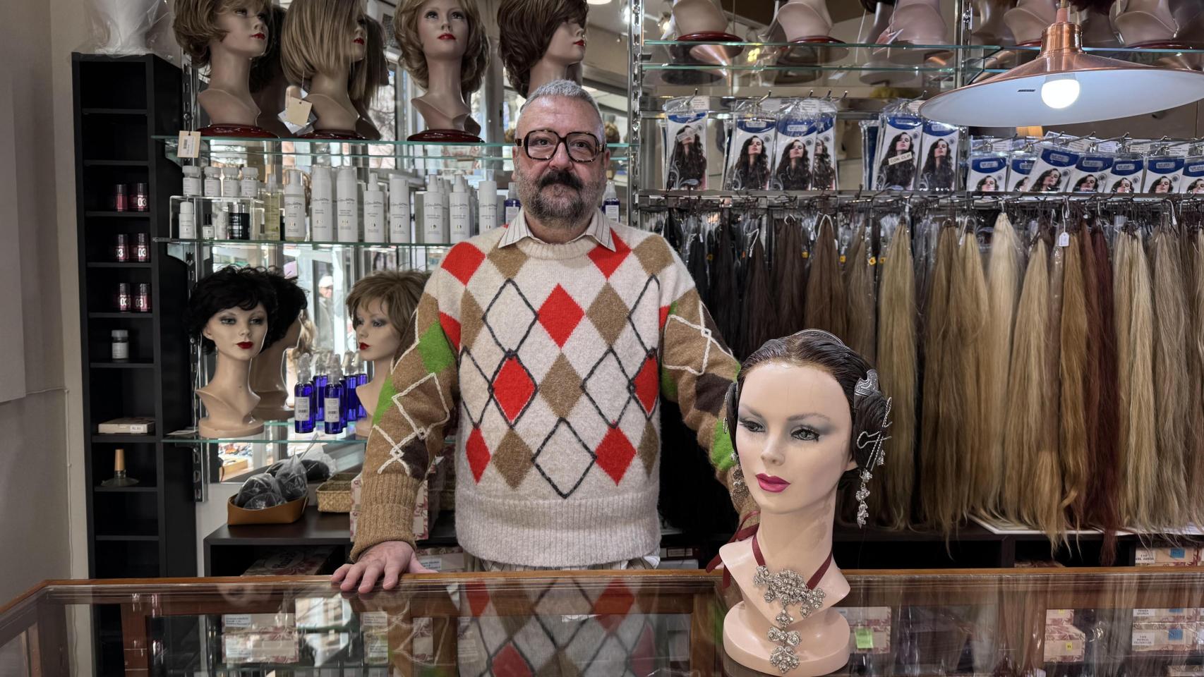 La tienda de pelucas de Vicente. EE