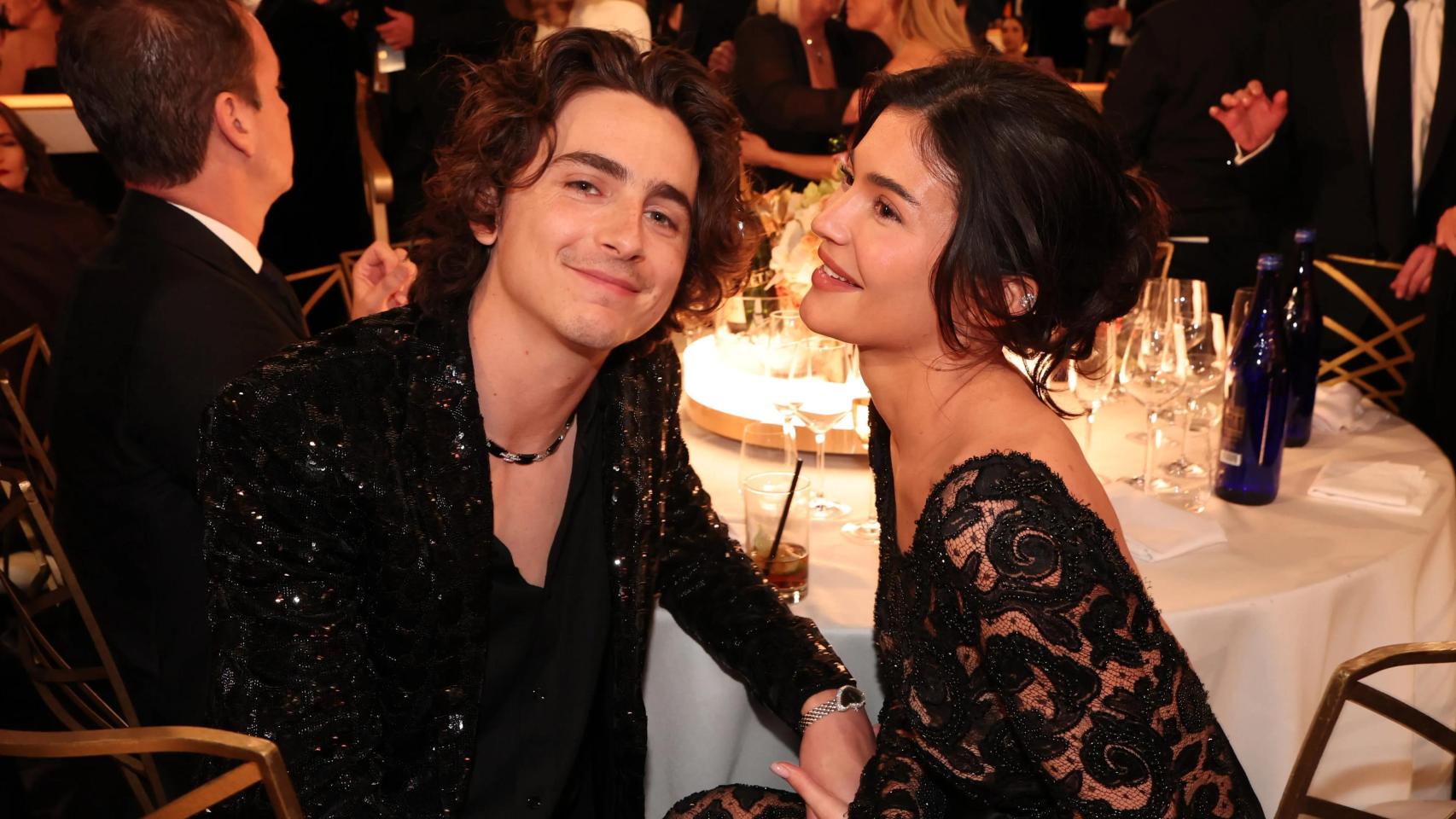 Timothée Chalamet y Kylie Jenner en los Globos de Oro, en una imagen de Getty Images.