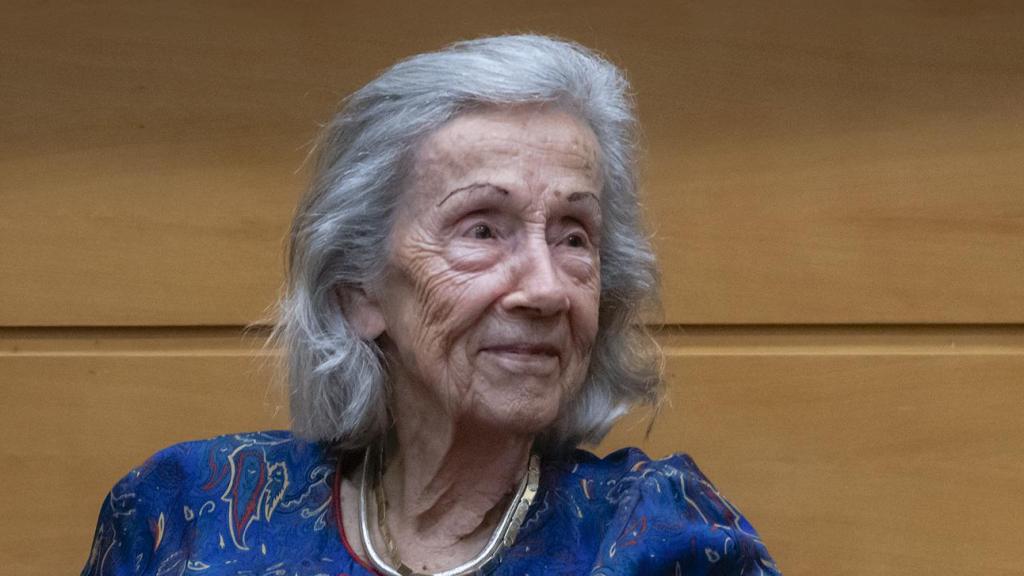 Carla Cordúa, 100 años, filósofa, en el Centro de Estudios Públicos.