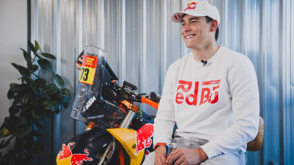 Edgar Canet sonríe durante una entrevista con EL ESPAÑOL.