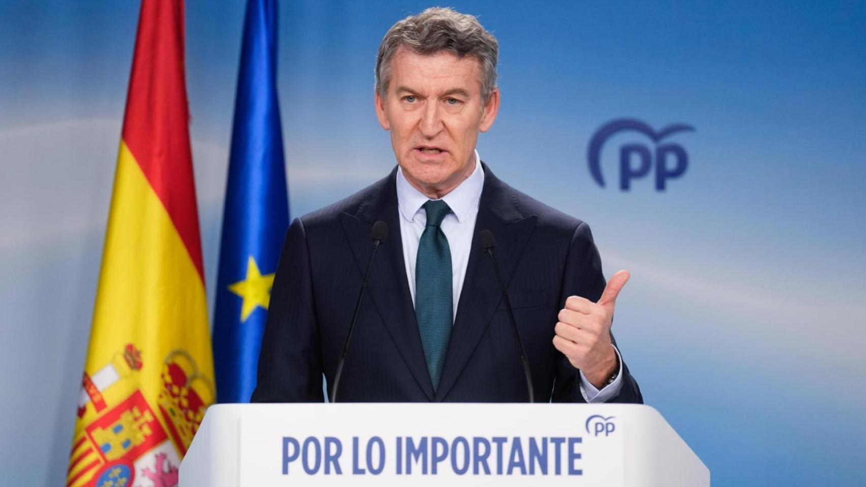 El líder del PP, Alberto Núñez Feijóo, este viernes en rueda de prensa.