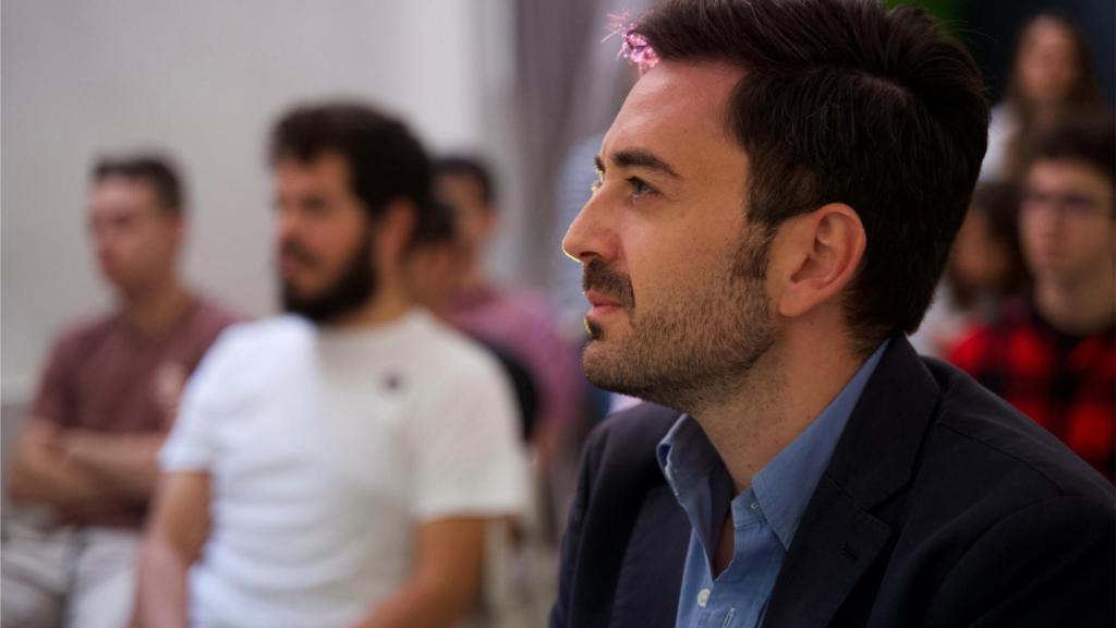 Eduardo Delgado en una conferencia