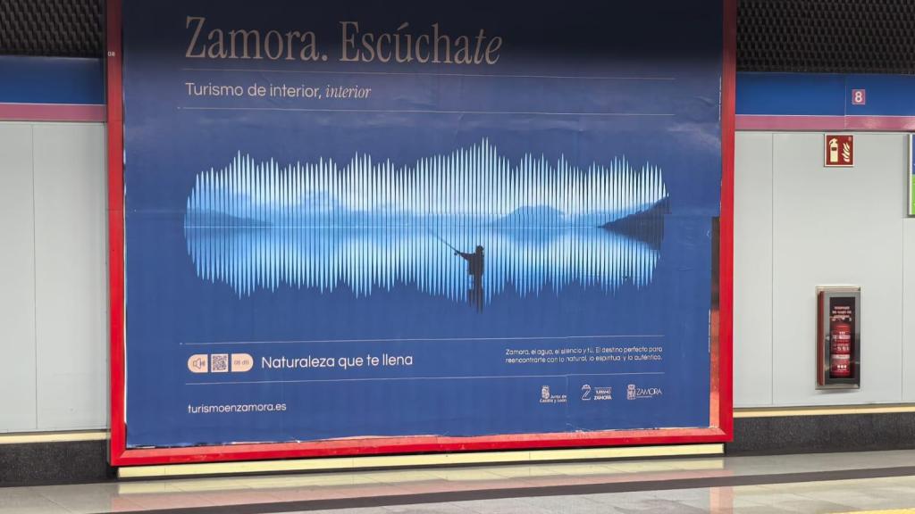 Imagen de uno de los carteles de Zamora en el metro de Madrid.