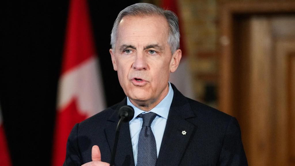 El primer ministro de Canadá, Mark Carney, durante una conferencia de prensa antes de un foro de planificación del gabinete en la Ciudadela de Quebec.