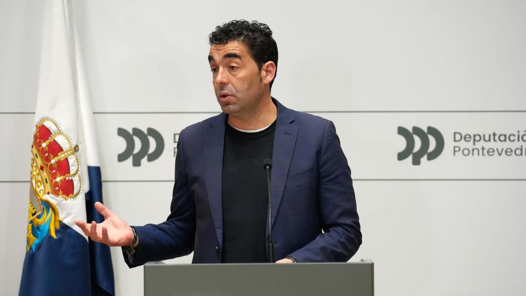 Luis López, durante una conferencia de prensa