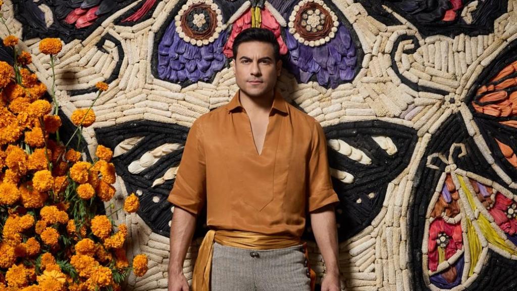 Carlos Rivera en una imagen de estudio.