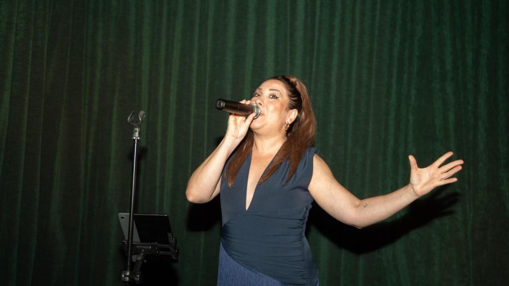 Karaoke en Piano Bar Lupin. EE