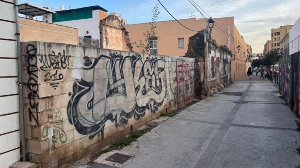 Parcela donde se proyecta el nuevo edificio de apartamentos turísticos.