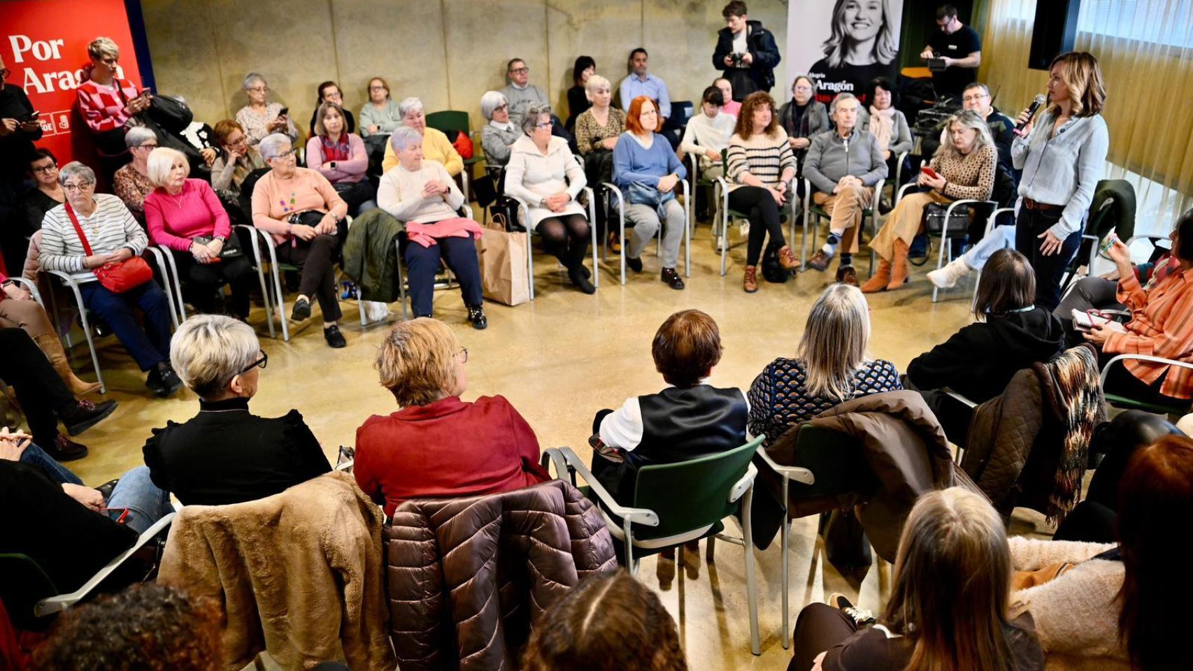 Pilar Alegría, en un acto con colectivos de mujeres