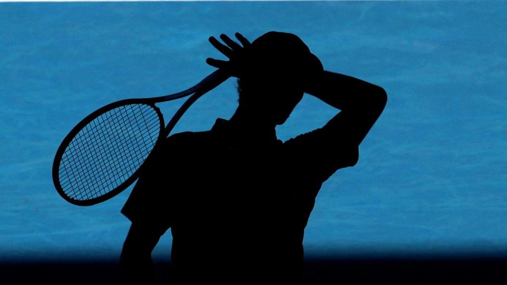 La sombra de Jannik Sinner, mientras se seca el sudor en el Open de Australia 2026